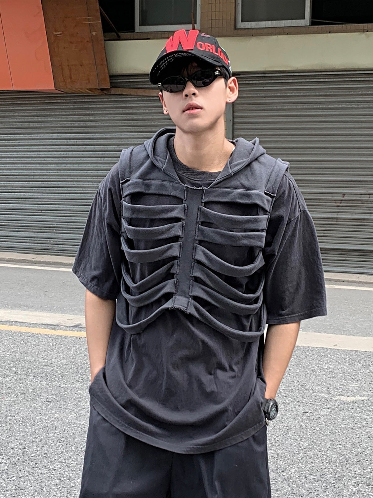 Camiseta sin mangas con capucha, diseño holgado y versátil, estilo de diseñador