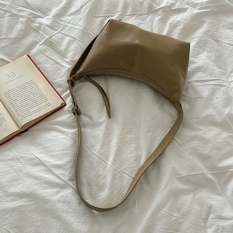 Mini Tote De Diseño Exclusivo y Lujo Sutil con un Toque Sofisticado, Perfecto como Bolso de Hombro o Bandolera Estilo Dumpling