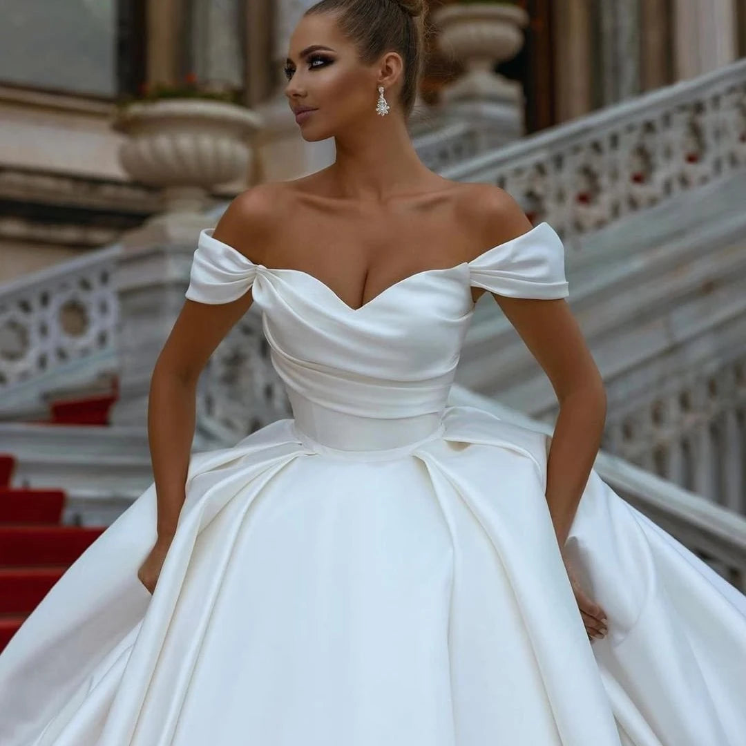 Eightree Sexy White Wedding Dresses 2022 Off Shoulder Sweep Train Bride Dress Lace Up Back Satin Wedding Evening Gowns Plus Size