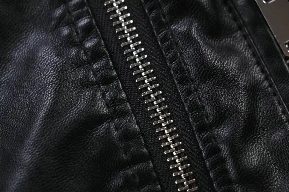 2026 Hot Fashion Women New Winter Warm Faux Leather Jackets with Fur Collar Belt Ladies Thick Black Moto & Biker Outerwear Coats
