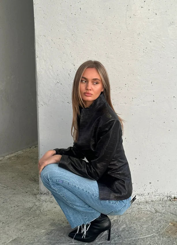 Women Black Crocodile Embossed Faux Leather Jacket Stand Collar Long Sleeve Single Button Waist Autumn Daily 2026 New Outerwear