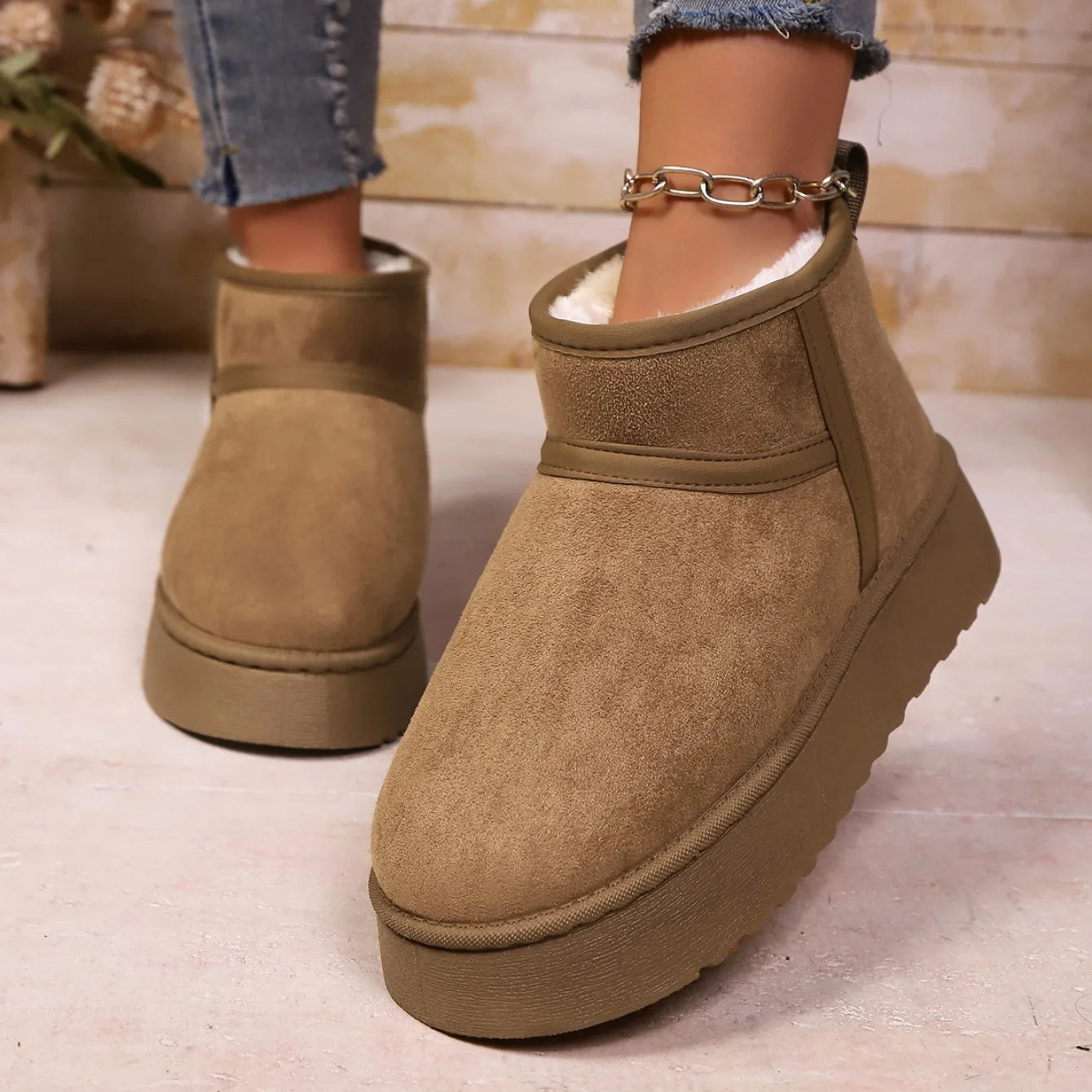 Real Sheepskin Wool Low-cut Warm Comfortable Shoes Women Fashion Short Shoes 2025 New Winter Warm Boots Fur Ladies Snow Boots