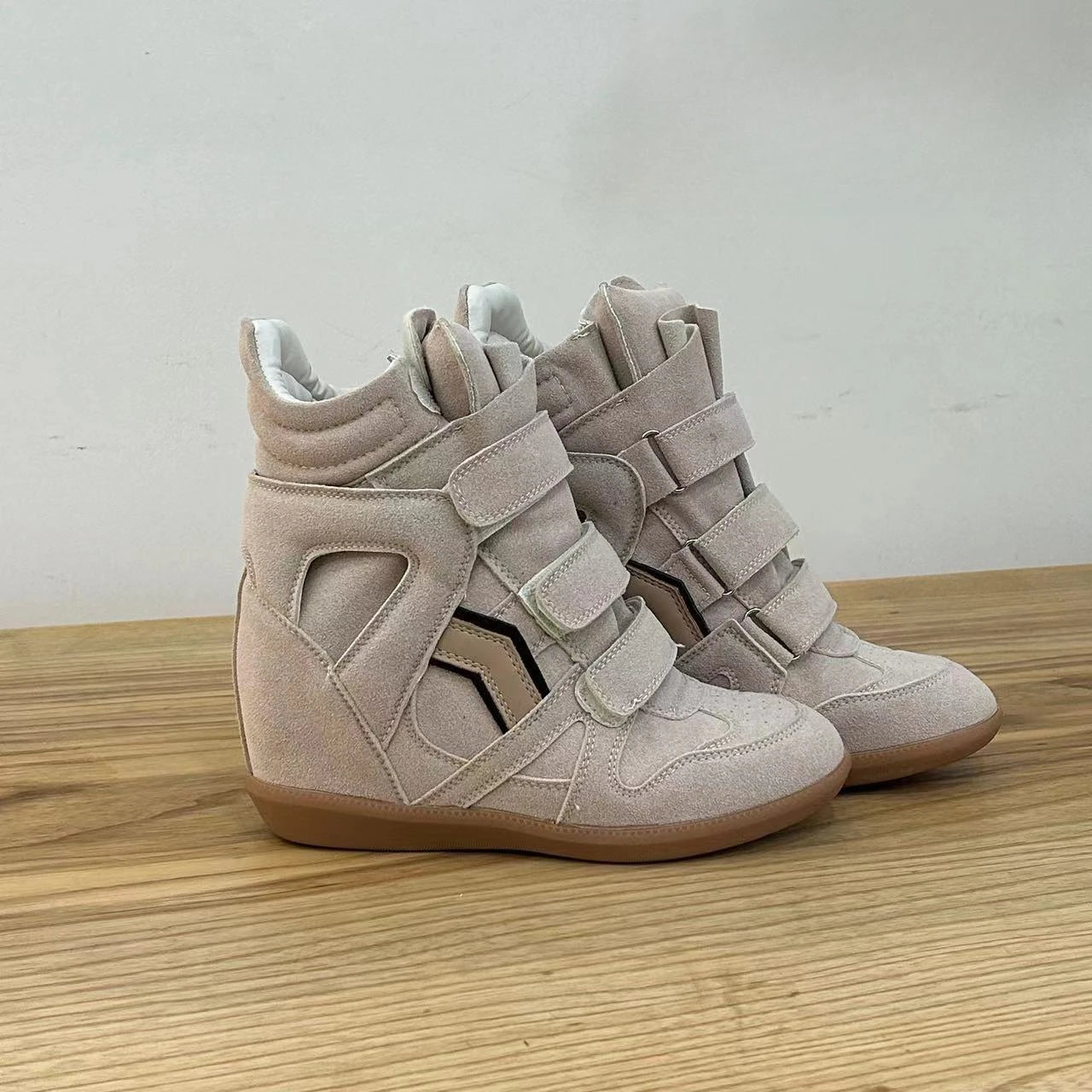 High Top Women's Sneakers New 2026 Autumn Winter Ankle Boots Thick Bottom Leather Casual Shoes Wedge Heels Hook&Loop Sport Shoes