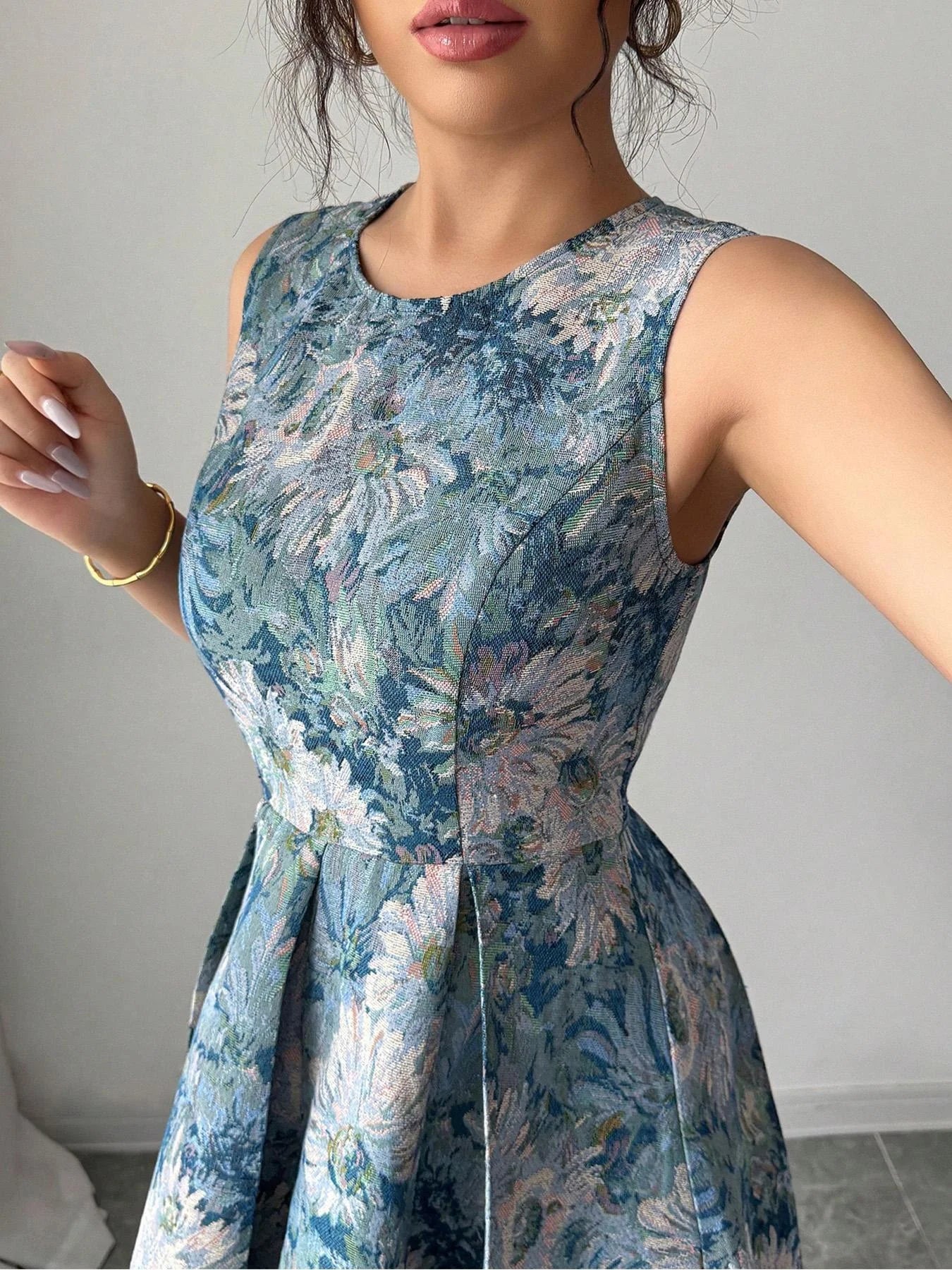 Women's Standard Size Dress, Elegant and Stylish Outdoor Dress, Perfect Casual Wear for Summer and Parties