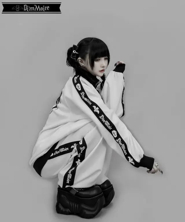 [Olmee] In Stock Jirai Kei Ryousangata Gothic Jacket Coat Outerwear Cosplay Costume Oversized Zipper Bat Cross Halloween Xmas