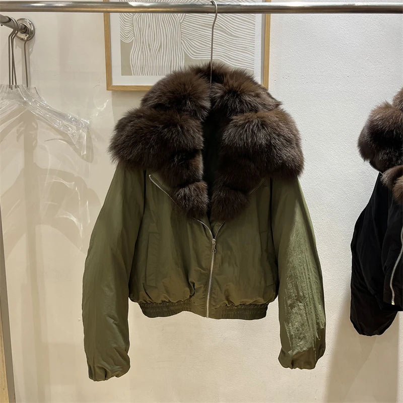 New winter style short down jacket with fox fur collar, high-quality fashion suede jacket, loose fit, thick and warm fur coat.