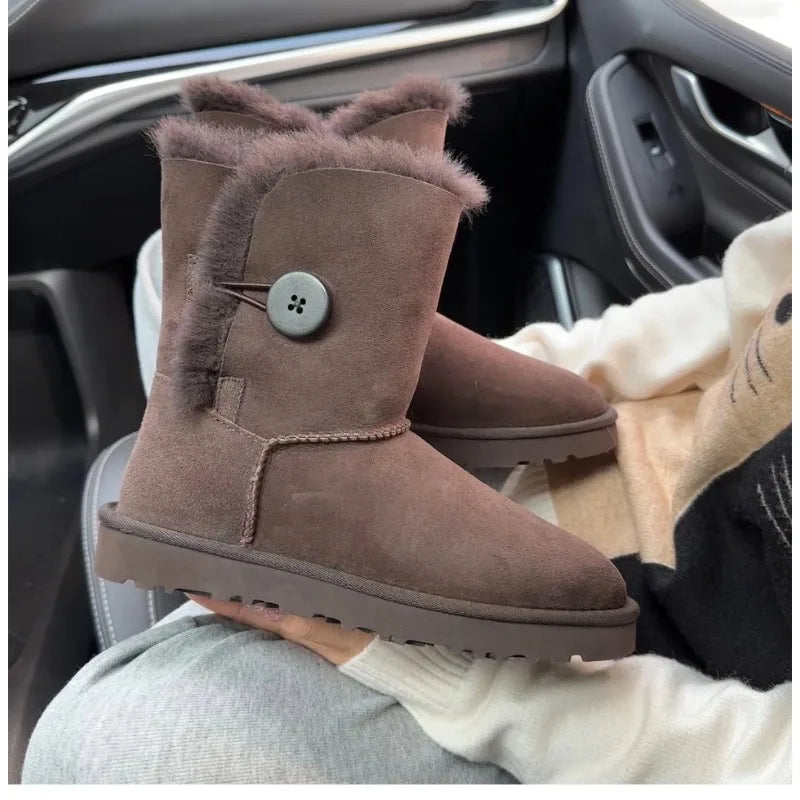 A Pair of Pure Sheepskin and Wool Winter Snow Boots for Women, Warm and Comfortable. Simple and Fashionable Women's Shoes