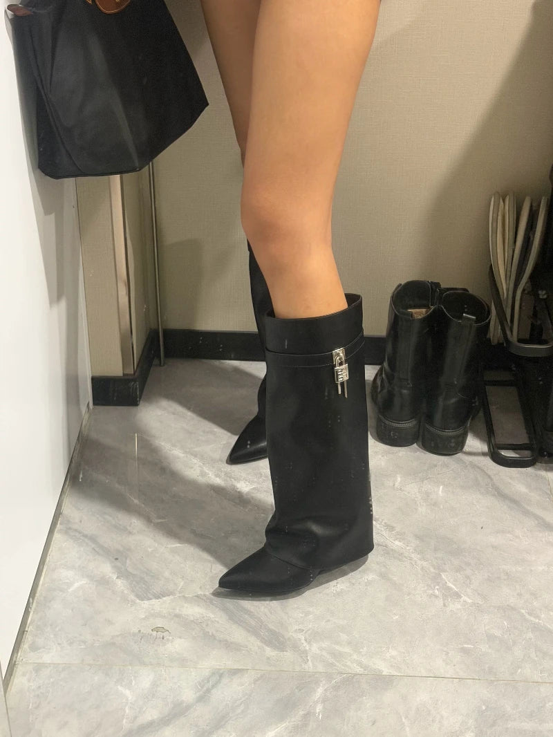 Brand Designer High Top Boots 2026 New Outdoor Office Comfortable Slip-on Women's Knee-high Boots Casual Gothic Motorcycle Boot