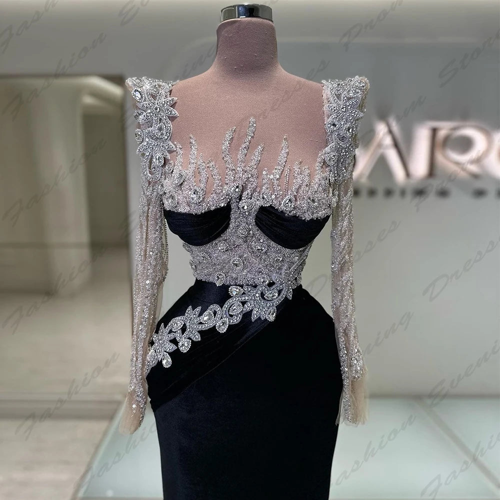 Gorgeous Black Women's Evening Dresses Fascinating Sparkling Beading Mermaid Simple Long Sleeves Slimming Customized Prom Gowns