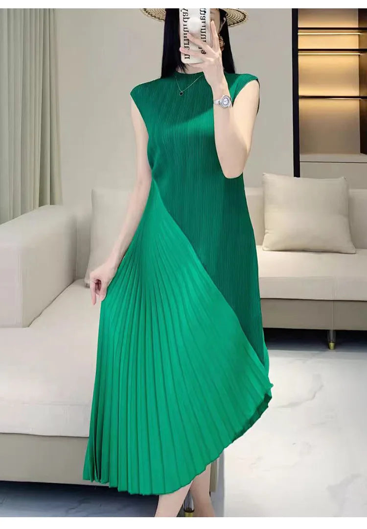High-end women's summer dresses, sophisticated and stylish new styles, solid color, irregular patchwork, elegant evening gowns.