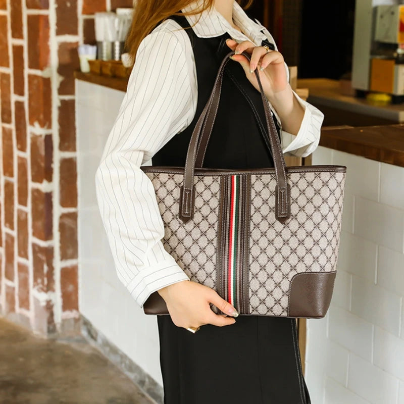 New Fashion Women's Tote Bag Trend Brand Retro Printed Shoulder Bag Large Capacity Elegant Commuter Bag Designer Luxury Handbag