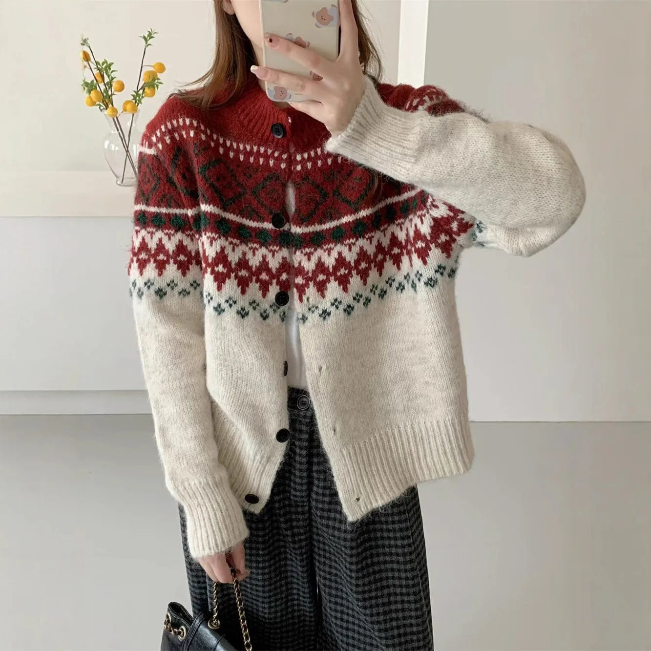 Luxury Women's Knitted Long Sleeve Sweater Shoulder Insert Cardigan Buttoned Thickened Autumn Winter 2025 New Arrival Korean...