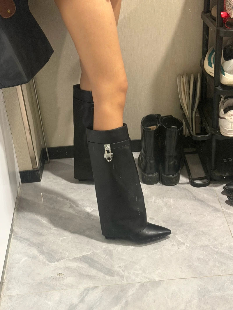 Brand Designer High Top Boots 2026 New Outdoor Office Comfortable Slip-on Women's Knee-high Boots Casual Gothic Motorcycle Boot
