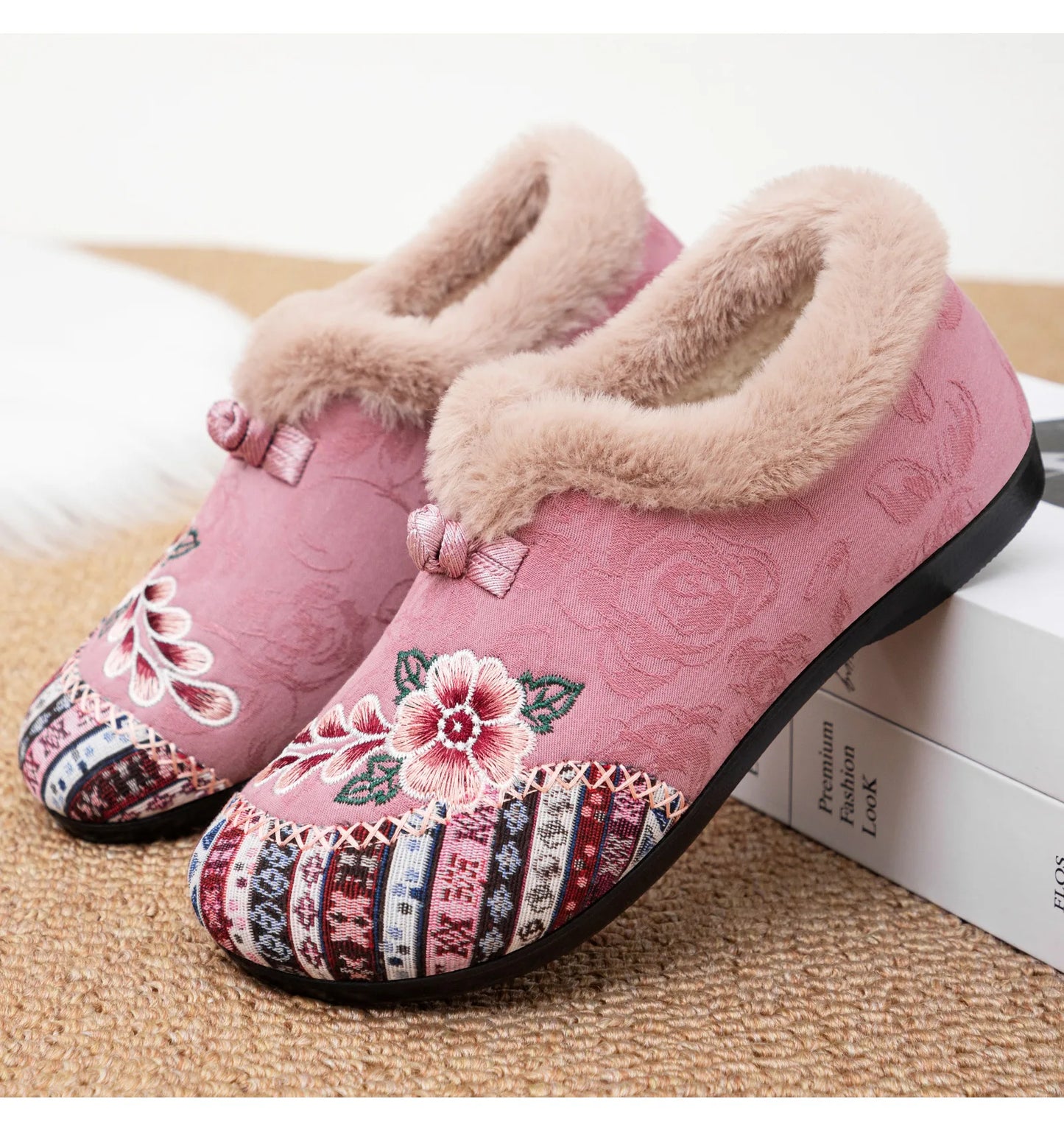 Fashion Women's Shoes Zapatillas De Mujer Cotton Shoes Woman Botines Embroidered Snow Boots Women Botas Winter Warm Short Boots