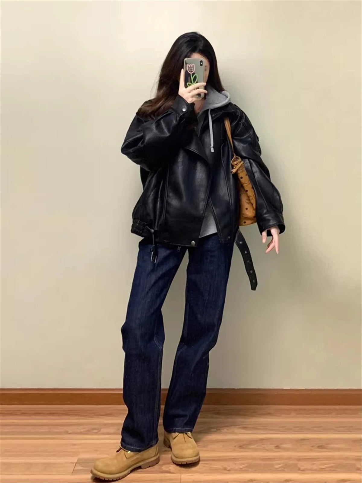 Black Leather Jacket Women's Loose Motorcycle Style Coat Flip Collar Short Size Small Autumn Winter New Arrival Fashion Trend