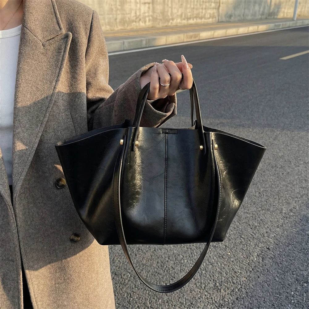 Transformable Shoulder Tote Bags For Women 2025 Latest Luxury Designer Handbags Soft PU Leather Large Capacity Shopper Tote Bag