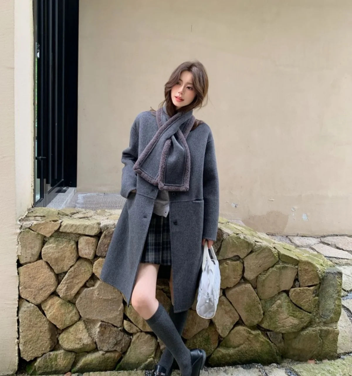 Autumn and winter hot fashion round neck scarves, medium to long styles, small women's double-sided wool coats with temperament,