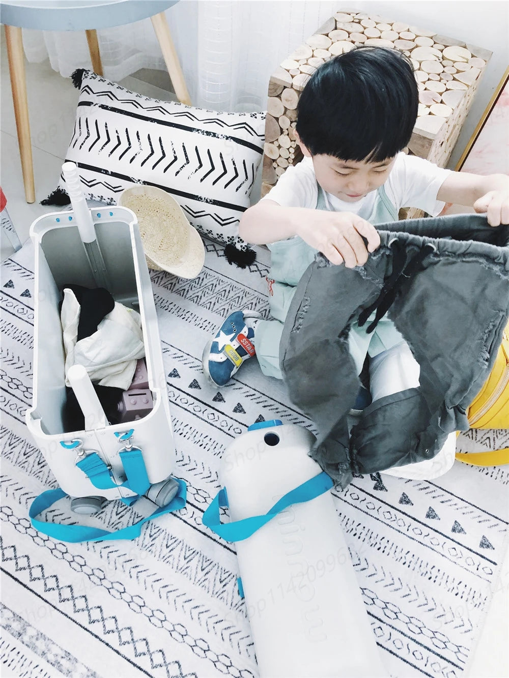 Children's Luggage Can Lie Down Can Sit Can Ride Multi Purpose Child Cabin Suitcase ABS Multifunctional Baby Traveller's Bed
