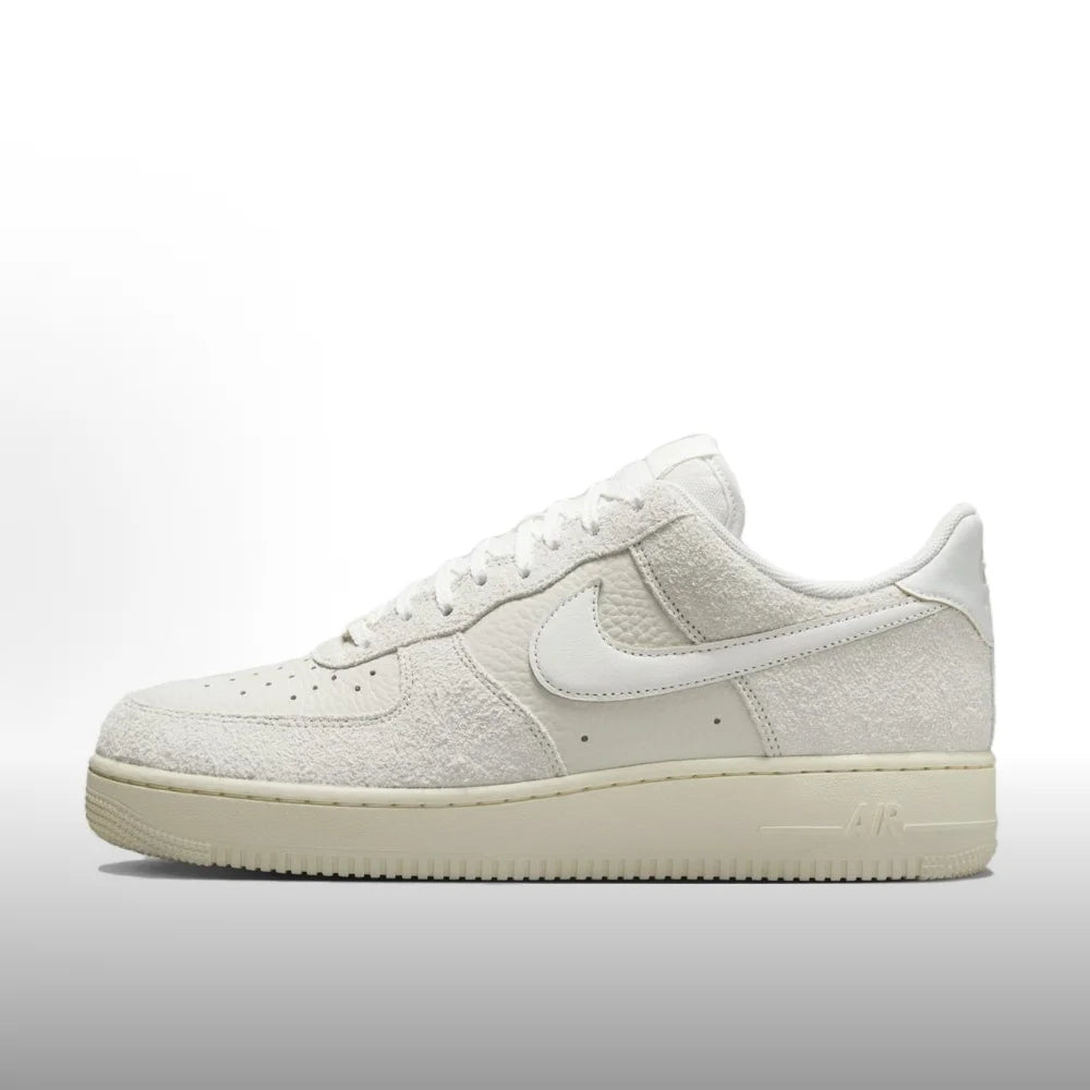 Nike Air Force 1 '07 Unisex Sneakers Iconic Cushioned Comfort Classic Low-Top Casual Wear HQ3905-500