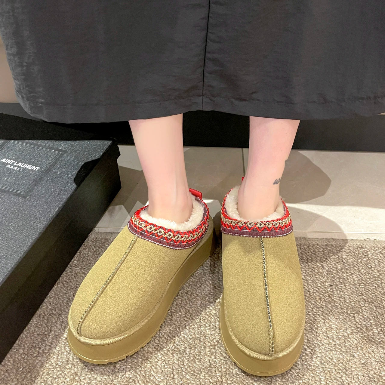 Snow Boots Women 2026 Winter New Short Cashmere Warm Thick-soled Shoes Without Heels Wool Half Slippers Women's Cotton Shoes