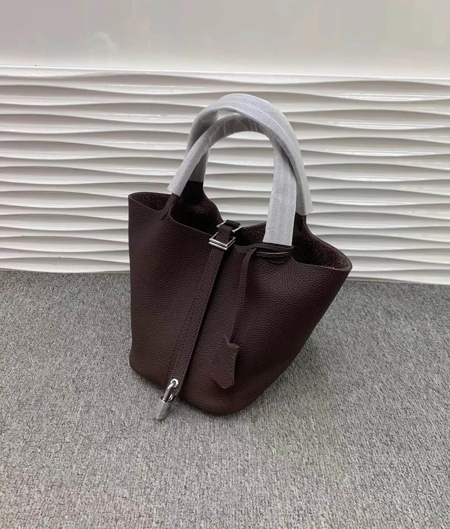 Fashion Classic Womens Bucket Bags Leather Lady Hand Bags High Quality Genuine Leather Luxury Ladies Top Handle Handbags