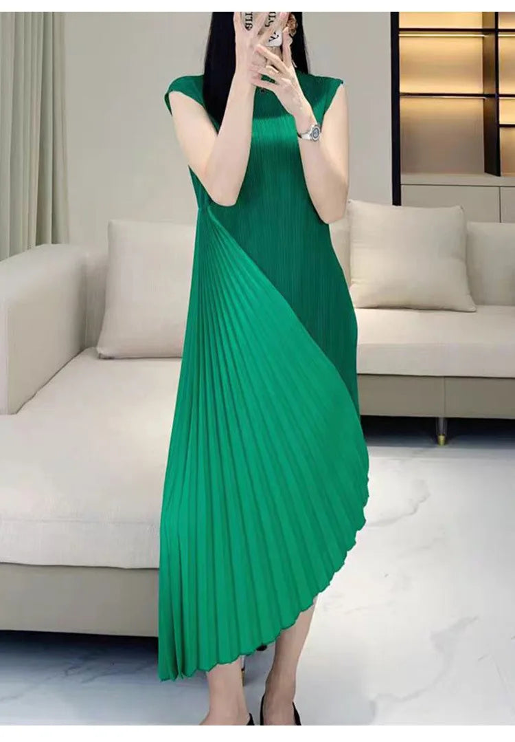 High-end women's summer dresses, sophisticated and stylish new styles, solid color, irregular patchwork, elegant evening gowns.