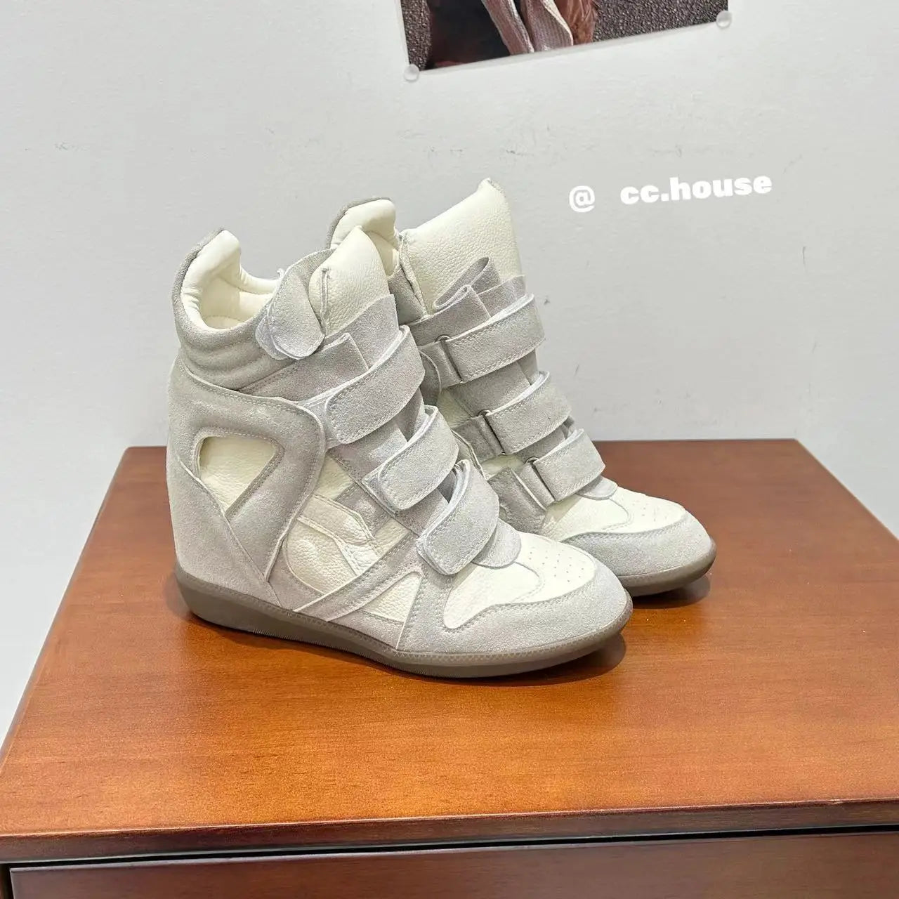 High Top Women's Sneakers New 2026 Autumn Winter Ankle Boots Thick Bottom Leather Casual Shoes Wedge Heels Hook&Loop Sport Shoes