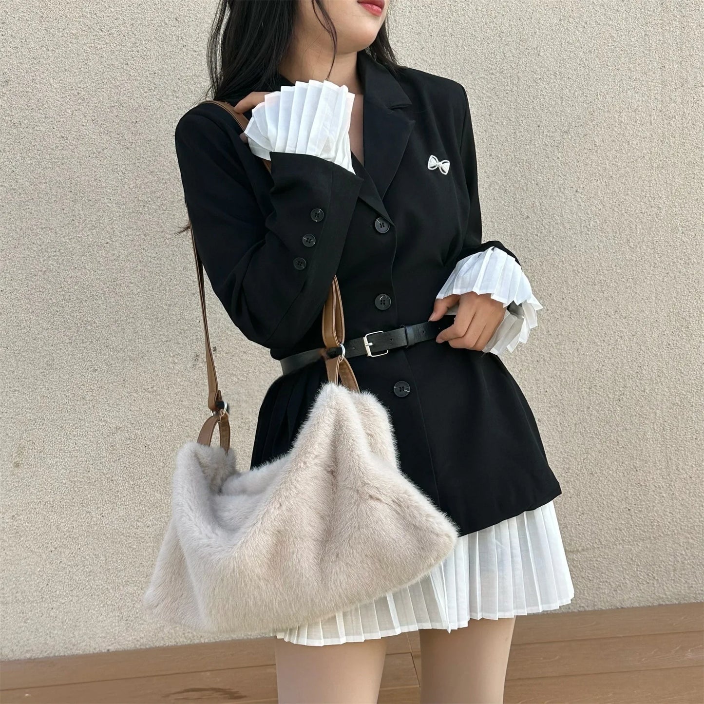 Women's Plush Crossbody Bag Single Shoulder Handbag Large Capacity Casual Autumn Winter Fur Bag Fashionable All-Match Bag