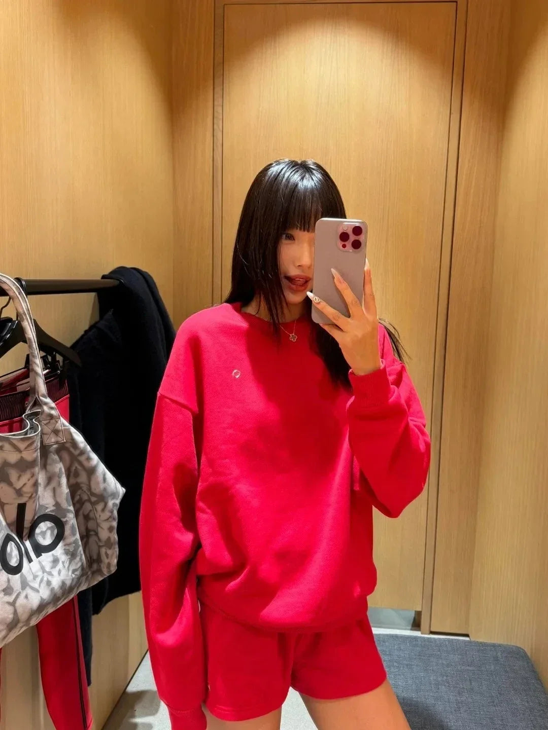 Women's Sports Sweatshirts O-Neck Solid Black Red Classic Letter Loose Casual Pullovers Fashion Long Sleeve Hoodies for Women