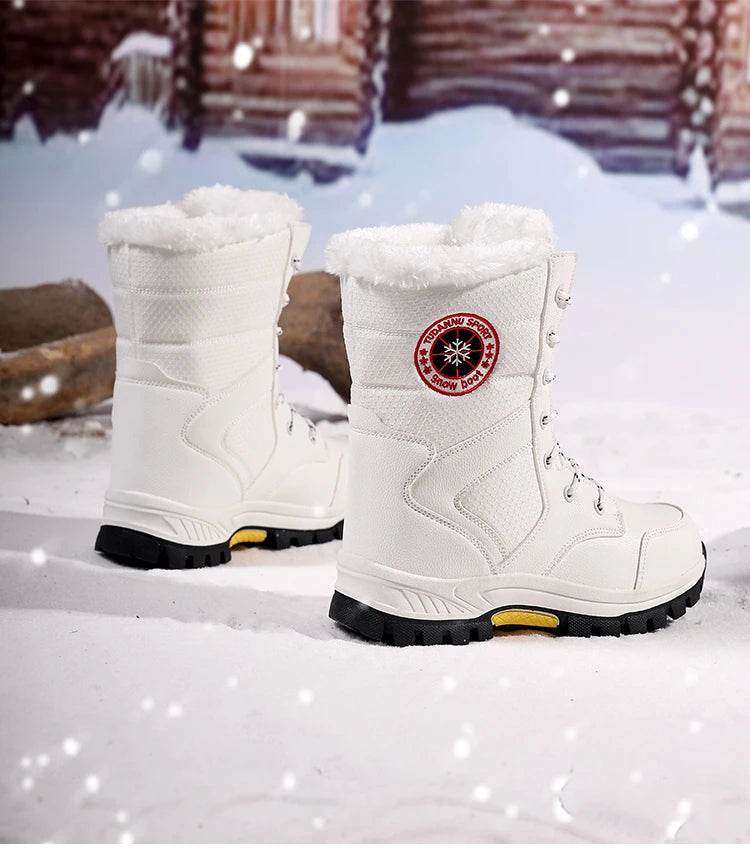 2025 new winter warm plush lined snow boots women's outdoor waterproof and non-slip plush cotton boots comfortable platform shoe