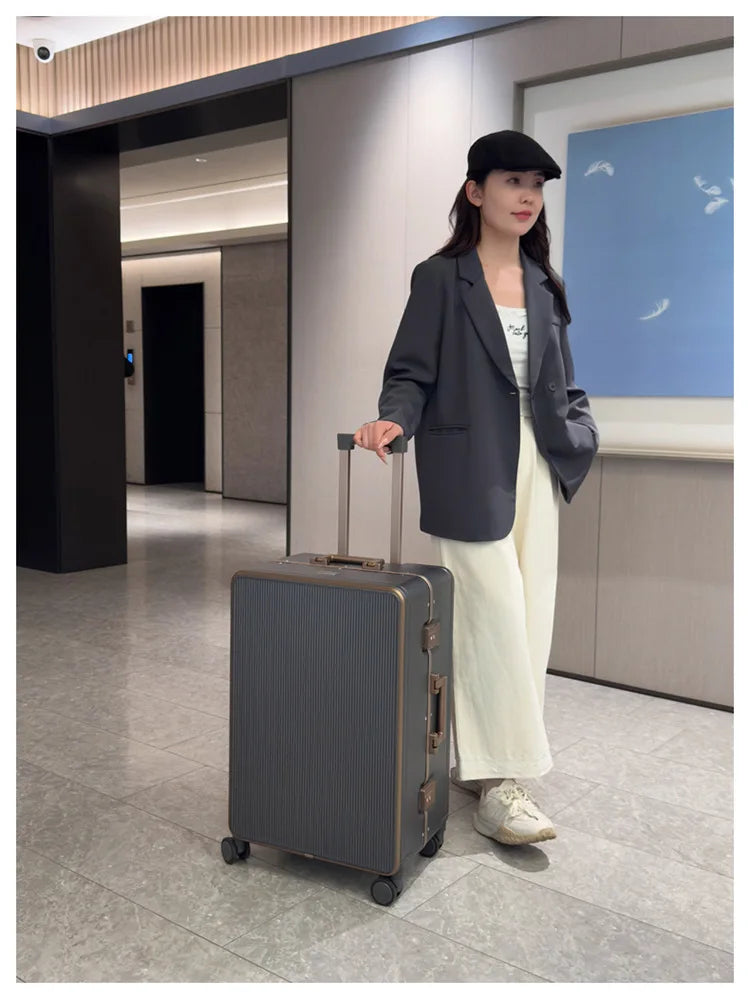 Sturdy Aluminium Frame Suitcase 28 inch Large Size Drop-resistant Trolley Case Business Suitcase 20 inch Boarding Box TSA lock