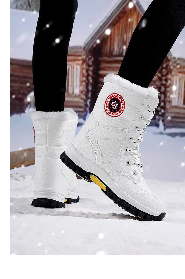 2025 new winter warm plush lined snow boots women's outdoor waterproof and non-slip plush cotton boots comfortable platform shoe