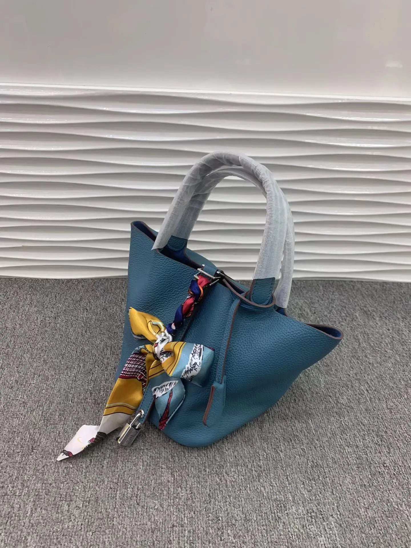 Fashion Classic Womens Bucket Bags Leather Lady Hand Bags High Quality Genuine Leather Luxury Ladies Top Handle Handbags