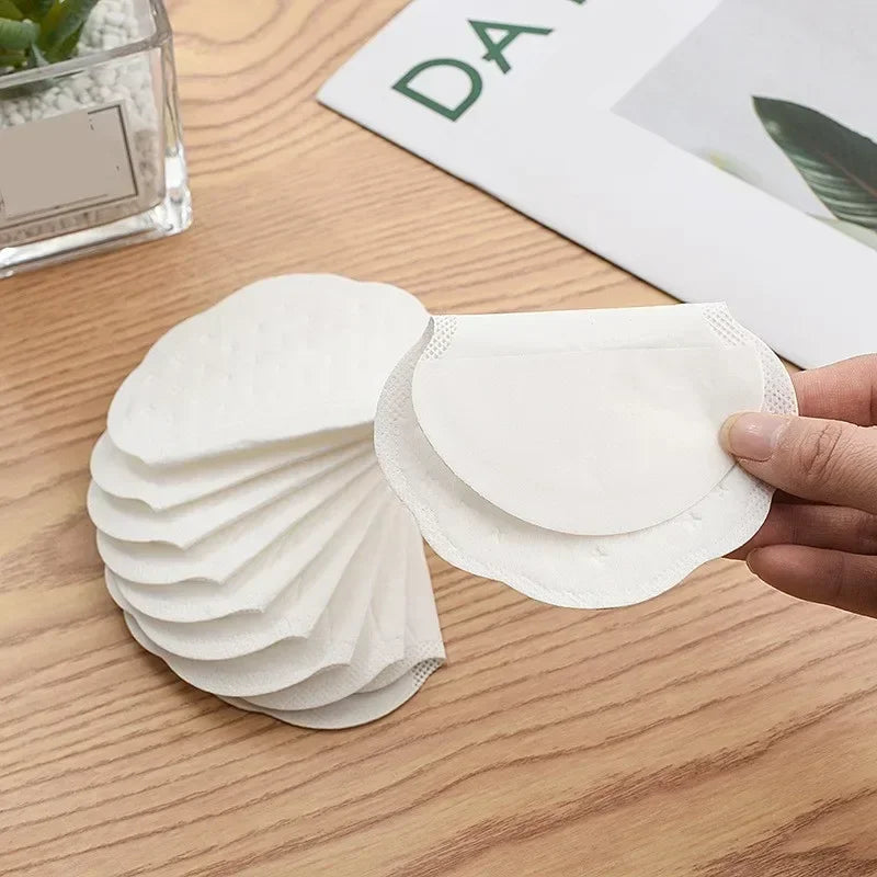 100Pcs Underarm Sweat Pads Non-woven Breathable Ultra-thin Armpit Sweat Pad Non Visible Comfortable Men Women Underarm Sweat Pad