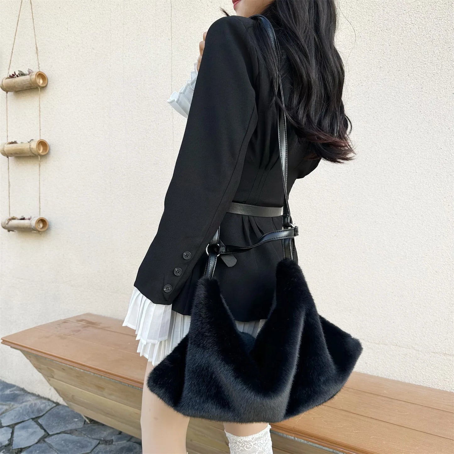 Women's Plush Crossbody Bag Single Shoulder Handbag Large Capacity Casual Autumn Winter Fur Bag Fashionable All-Match Bag