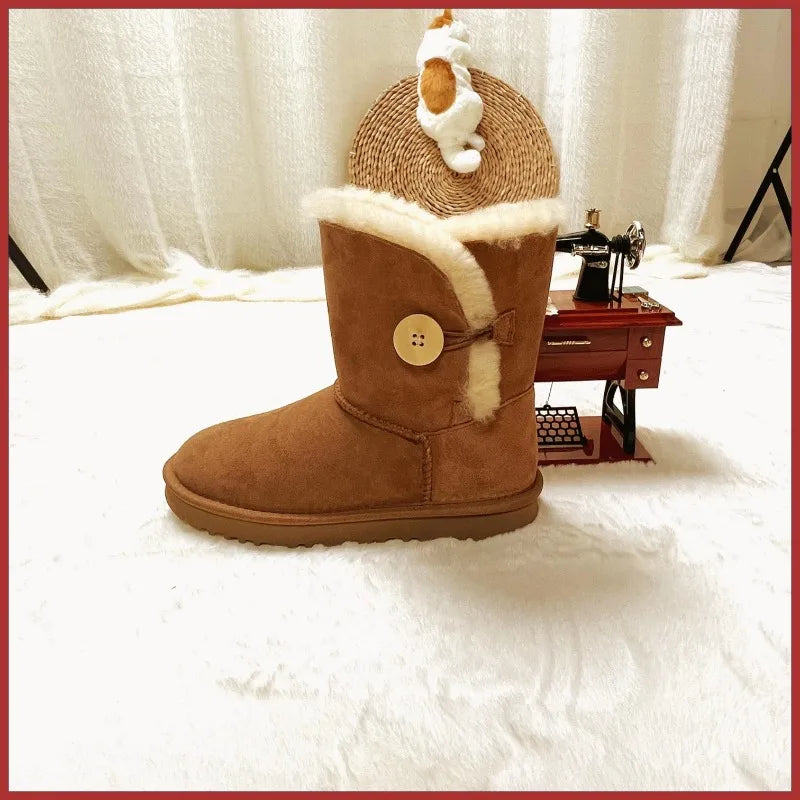 A Pair of Pure Sheepskin and Wool Winter Snow Boots for Women, Warm and Comfortable. Simple and Fashionable Women's Shoes