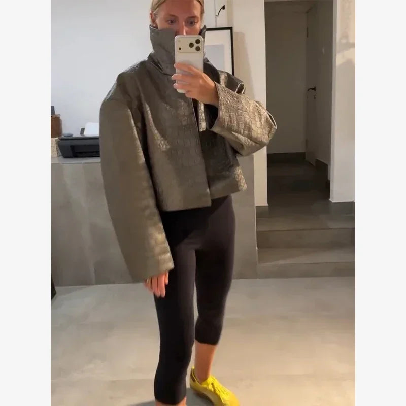 Crocodile Pattern Embossed Short Women Leather Jacket Stand Collar Zipper Long Sleeved Cropped Jackets 2026 Street Daily Outfit