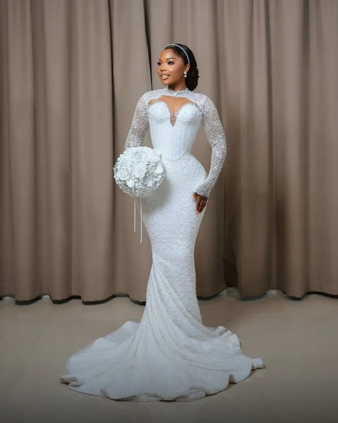 Elegant High Collar Long Sleeve Mermaid Wedding Dress Sparkling Water Diamond Phantom Hollow Bride Dress Customized