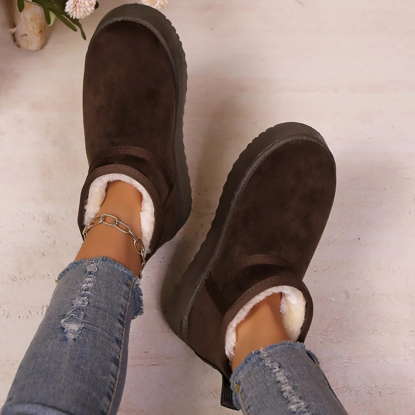 Real Sheepskin Wool Low-cut Warm Comfortable Shoes Women Fashion Short Shoes 2025 New Winter Warm Boots Fur Ladies Snow Boots