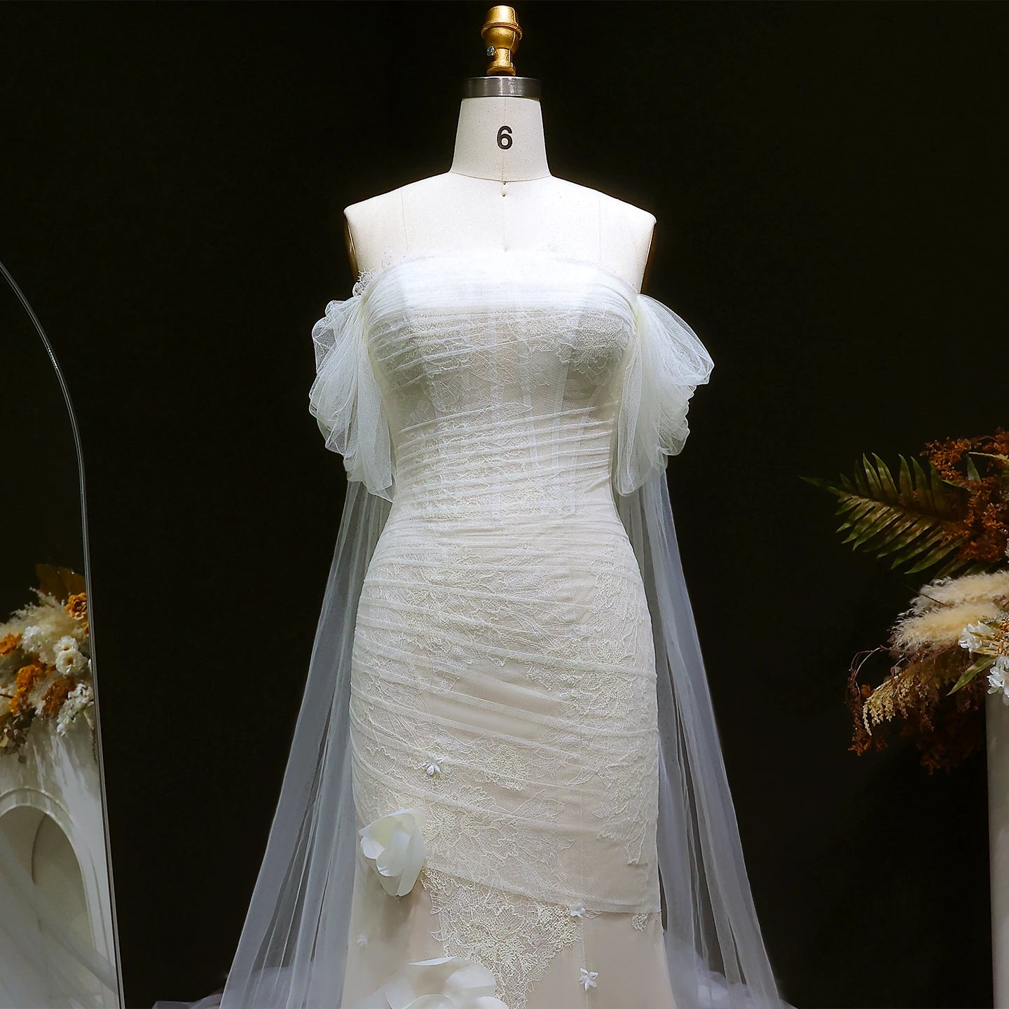 Sheer Fairy Women' s Elegant Wedding Dresses Off-Shoulder Draped 3D Floral Bridal Gowns Strapless Ruched Tulle SW653 Customized