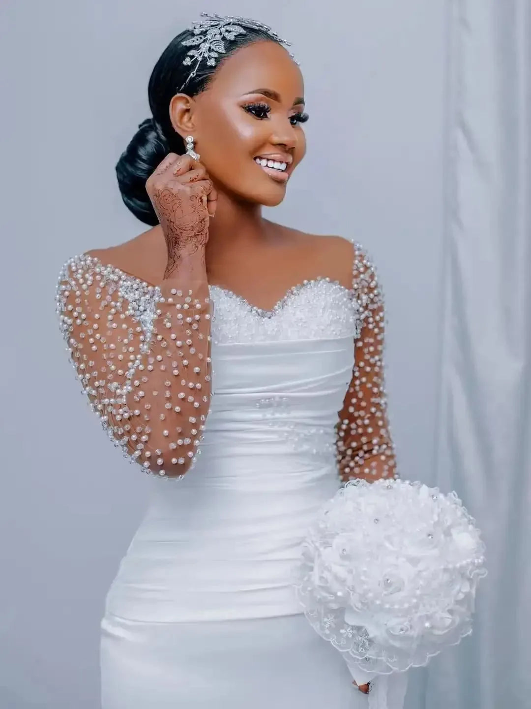 Customized Sparkly Pearls Beads Luxury Sheer Neck Mermaid Wedding Dress Vestido De Casamento Long Sleeve Stunning Bridal Gowns