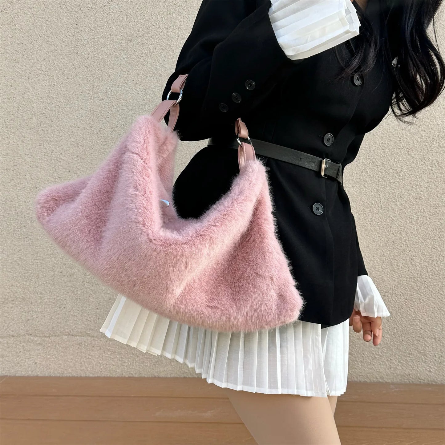Women's Plush Crossbody Bag Single Shoulder Handbag Large Capacity Casual Autumn Winter Fur Bag Fashionable All-Match Bag