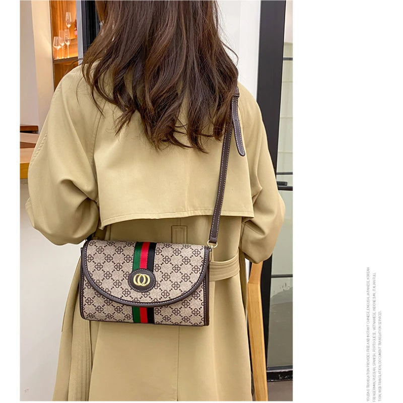 High-End Fashion Women's Envelope Shoulder Messenger Bag Versatile New Style Handbag for All Seasons