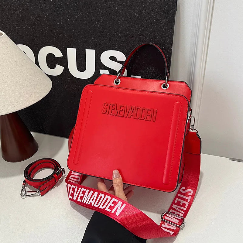 Trendy Commuter Women's Shoulder Bag Fashionable Letter Print Simple Urban Style PU Material Medium Size Zipper Opening Cross...