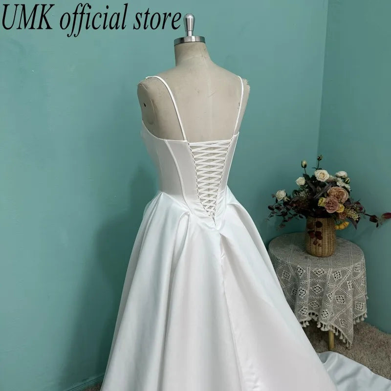 UMK Luxury Satin A Line Wedding Dress Sexy V Neck Sleeveless Spaghetti Straps Modern Bridal Dresses customized