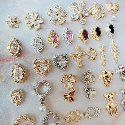 10pcs/lot Oval Flower Bear Nail Charms Jewelry Luxury Nail Parts Gems Stones Crystal Rhinestones Nail Art Decoration Accessories