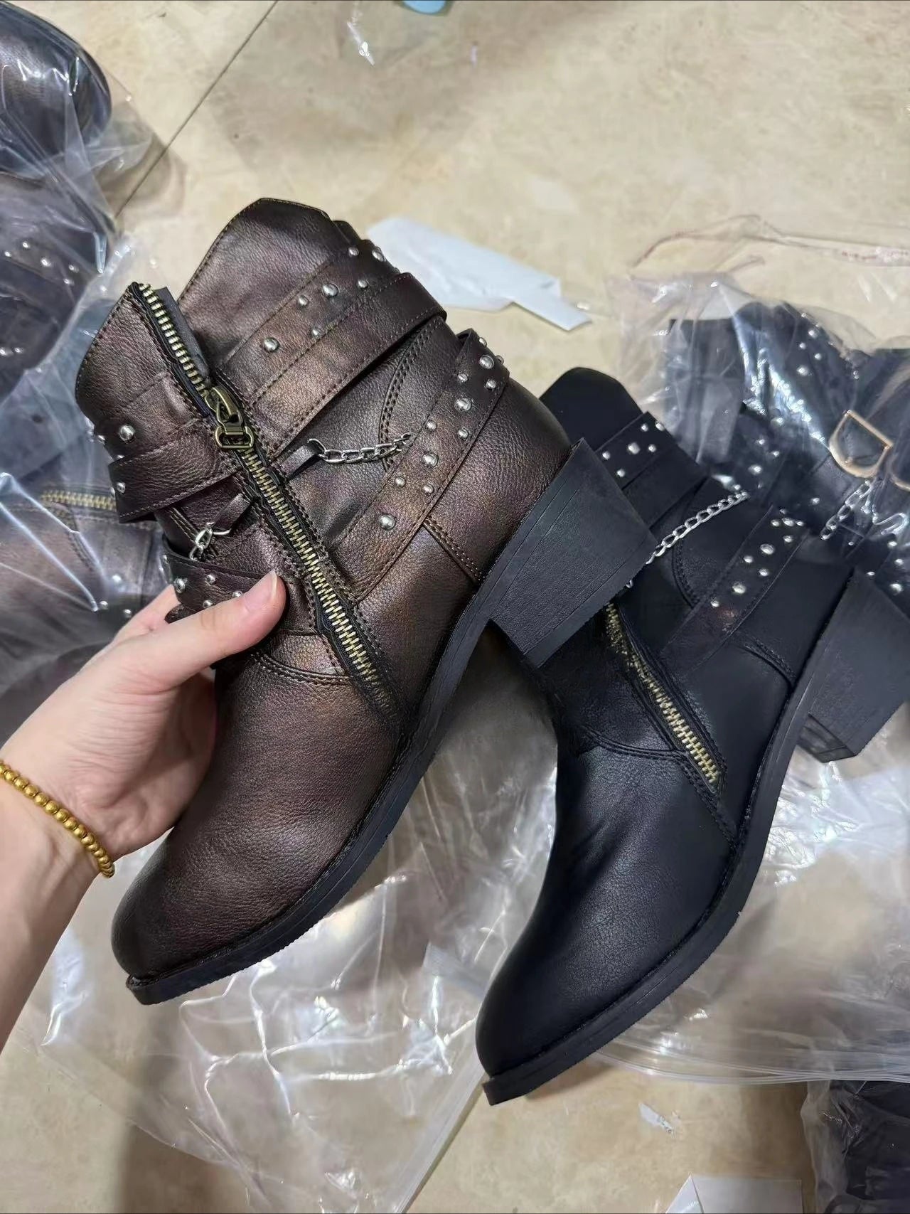 Autumn and Winter Fashion Women's Boots New Platform Casual Leather Plus Size 43 Women's Boots Belt Buckle Boots Botas Femininas