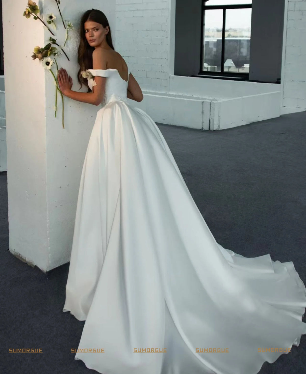 Elegant Ball Gown Wedding Dress Off Shoulder Square Neck Embroidered for Luxury Brides High-end Customized Vestidos De Novia