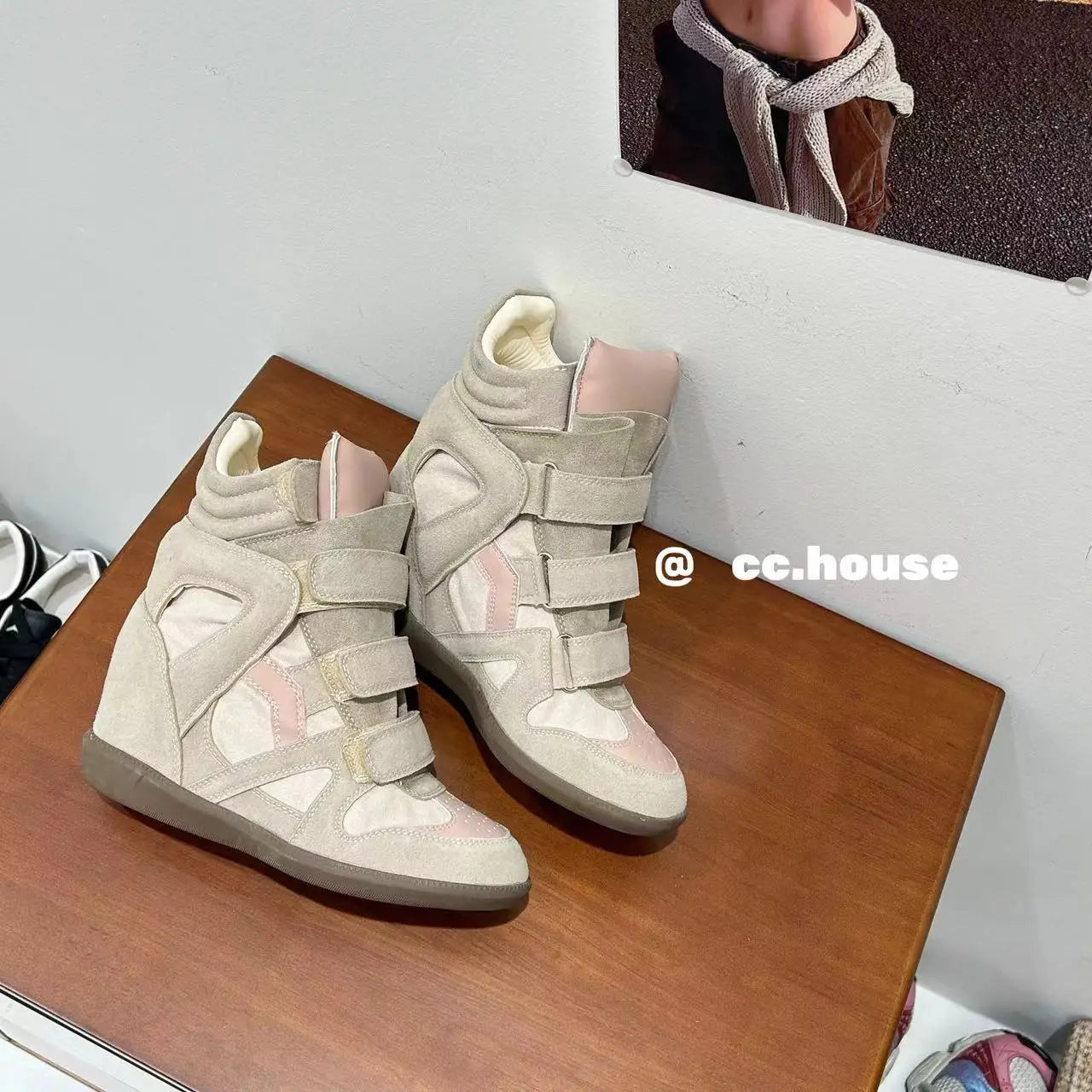 High Top Women's Sneakers New 2026 Autumn Winter Ankle Boots Thick Bottom Leather Casual Shoes Wedge Heels Hook&Loop Sport Shoes