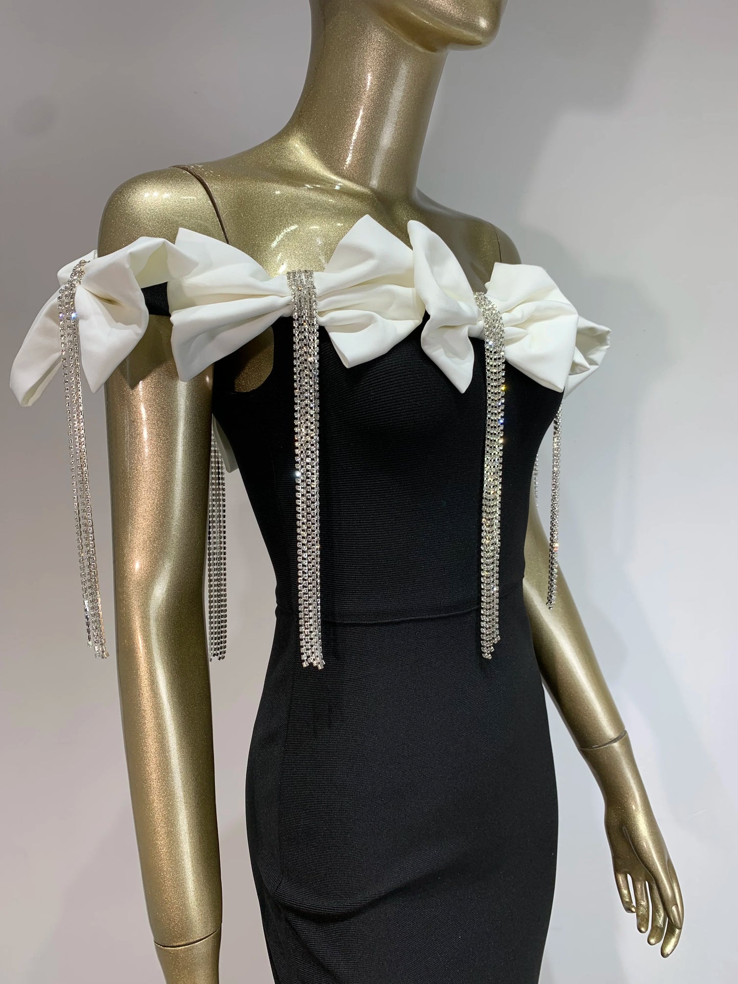 Women Celebrity Sexy Off Shoulder Bow Tie Diamonds Black Maxi Long Bandage Dress 2024 Knitted Elegant Evening Club Party Outfit